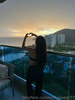 Emilylopez777 OnlyFans Leaked Free Thumbnail Picture - #s19TKeIeTY