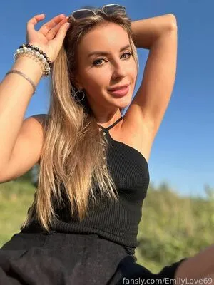Emilylove69 OnlyFans Leaked Free Thumbnail Picture - #VlRFazrvlS
