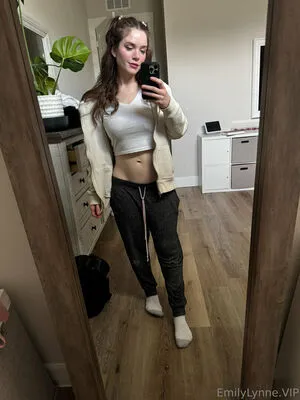 EmilyLynne OnlyFans Leaked Free Thumbnail Picture - #Ftq34e5Gu8