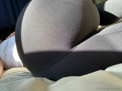 EmilyLynne OnlyFans Leaked Free Thumbnail Picture - #sf9zTxUaur