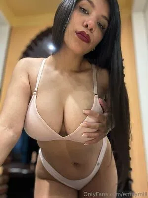Emilymill OnlyFans Leaked Free Thumbnail Picture - #9ShPZwuHtt