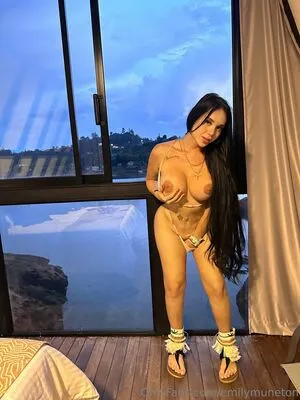 Emilymuneton OnlyFans Leaked Free Thumbnail Picture - #gzGncaqsAi