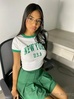Emilyn Keating1 OnlyFans Leaked Free Thumbnail Picture - #oPGLyINAMV