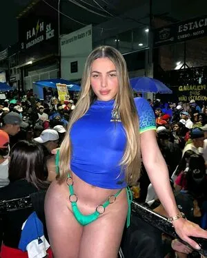 Emilynarizinho OnlyFans Leaked Free Thumbnail Picture - #qFoQEBIAUj