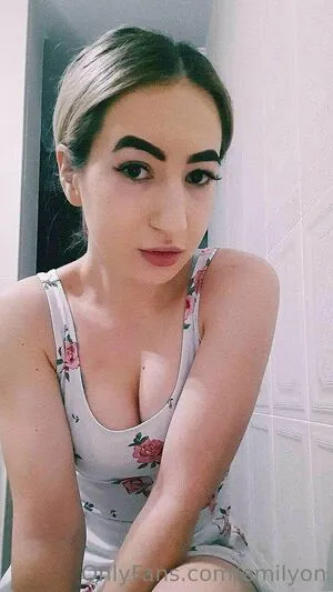 Emilyon OnlyFans Leaked Free Thumbnail Picture - #ESVdCXlfUE