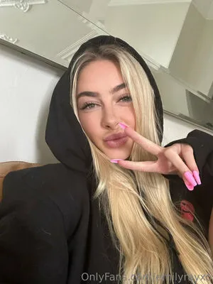 Emilyrayxo OnlyFans Leaked Free Thumbnail Picture - #JjD3KwS3zT