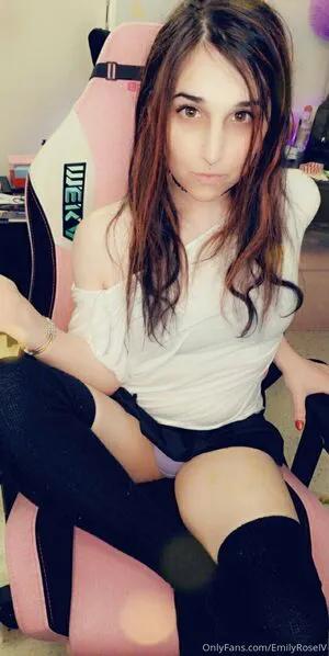 Emilyroseiv OnlyFans Leaked Free Thumbnail Picture - #CyJAwNJQEK