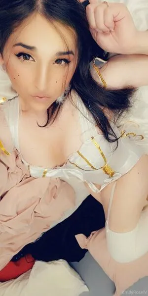 Emilyroseiv OnlyFans Leaked Free Thumbnail Picture - #RgDiD60K00