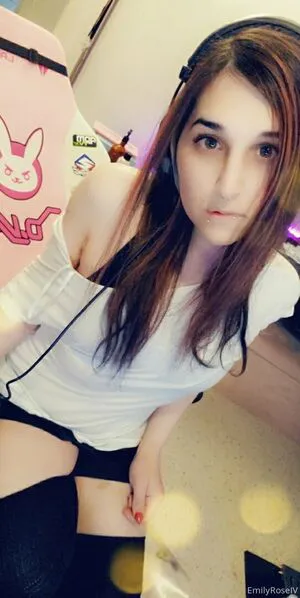 Emilyroseiv OnlyFans Leaked Free Thumbnail Picture - #rCTpe1JCgA