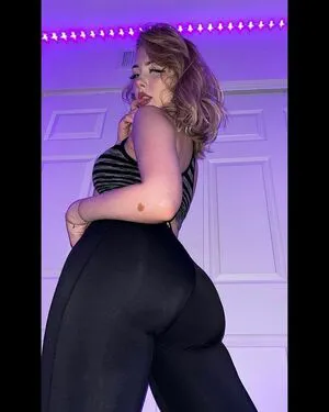 Emilyrozecollinz OnlyFans Leaked Free Thumbnail Picture - #LDddtprGEs