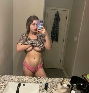 Emilyrvip OnlyFans Leaked Free Thumbnail Picture - #jDCNrhKv44