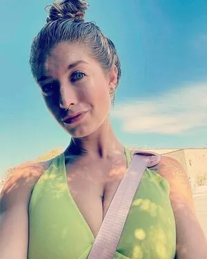 Emilyrvip OnlyFans Leaked Free Thumbnail Picture - #pGfHTxget3