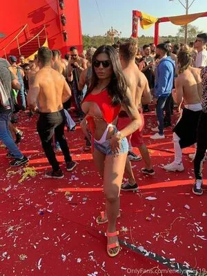 Emilysales19 OnlyFans Leaked Free Thumbnail Picture - #3v80KY20no