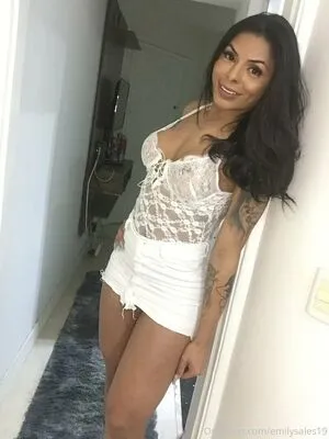 Emilysales19 OnlyFans Leaked Free Thumbnail Picture - #c48jRjQd0k