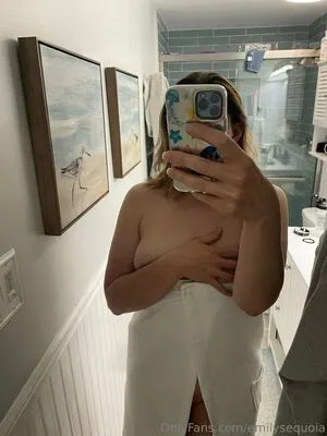 Emilysequoia OnlyFans Leaked Free Thumbnail Picture - #czG45f4GaB