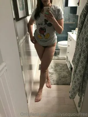 Emilysequoiafree OnlyFans Leaked Free Thumbnail Picture - #zpPh5aE4FS