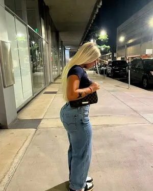 Emilysmithh06 OnlyFans Leaked Free Thumbnail Picture - #6LgyDQH51R
