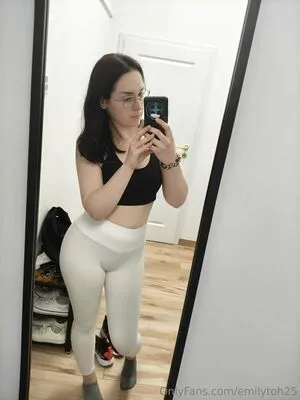 Emilytoh25 OnlyFans Leaked Free Thumbnail Picture - #LheTN7ICz3