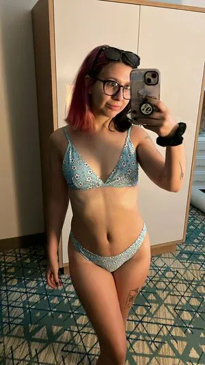 Emilyuwu OnlyFans Leaked Free Thumbnail Picture - #1wdE0sxPIX