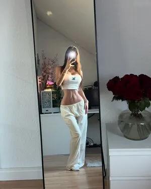 Emilyvanxssa OnlyFans Leaked Free Thumbnail Picture - #u2Qrbkrx3L