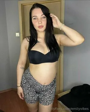 Emilyvibes OnlyFans Leaked Free Thumbnail Picture - #HxlbSliXc0