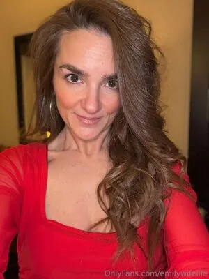 Emilywifelife OnlyFans Leaked Free Thumbnail Picture - #6FwrSHFSGQ