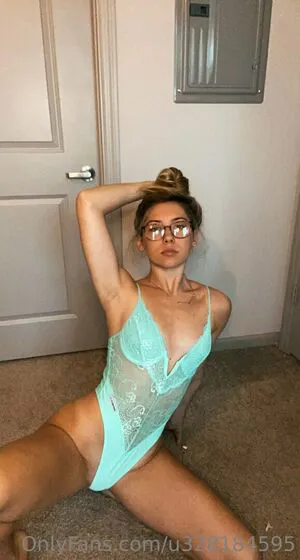 Emilywillis18 OnlyFans Leaked Free Thumbnail Picture - #UJXEe3KhGj