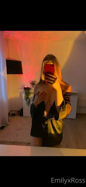Emilyxross OnlyFans Leaked Free Thumbnail Picture - #HsEUVIYuKy