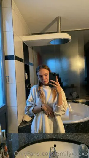 Emilyxxoxo OnlyFans Leaked Free Thumbnail Picture - #DD34HSMeCr