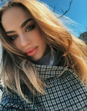 Emilyy Fox OnlyFans Leaked Free Thumbnail Picture - #Jx9f0EjsJf