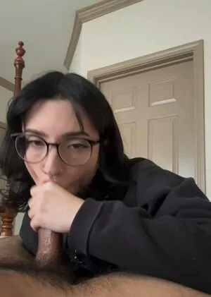 Emilyy Manson OnlyFans Leaked Free Thumbnail Picture - #A0kKnwLEw5