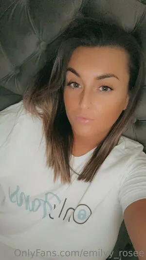 Emilyy Rosee OnlyFans Leaked Free Thumbnail Picture - #0Vh98do55c