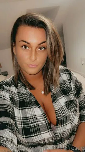 Emilyy Rosee OnlyFans Leaked Free Thumbnail Picture - #CDihWU6SmH