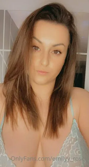 Emilyy Rosee OnlyFans Leaked Free Thumbnail Picture - #GrA8c5RFdu