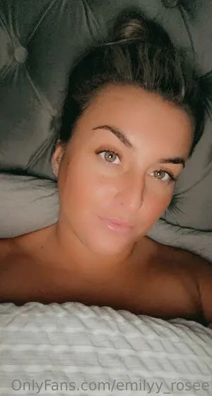 Emilyy Rosee OnlyFans Leaked Free Thumbnail Picture - #O9KwHaGEBN