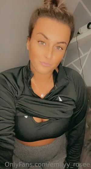 Emilyy Rosee OnlyFans Leaked Free Thumbnail Picture - #PpgEP0eKDS