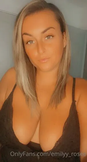 Emilyy Rosee OnlyFans Leaked Free Thumbnail Picture - #TMGoCme2jv