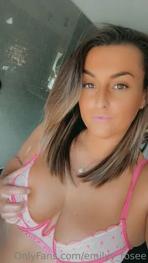 Emilyy Rosee OnlyFans Leaked Free Thumbnail Picture - #vKqs4FI88j