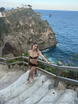 Emilyy Vip OnlyFans Leaked Free Thumbnail Picture - #CCCNsXzw4d