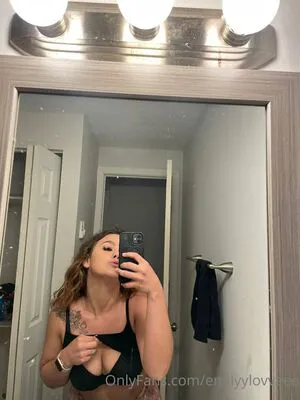 Emilyylovveee OnlyFans Leaked Free Thumbnail Picture - #RwngOwuyeR