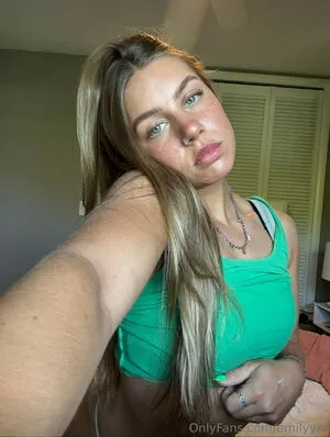 Emilyymangler OnlyFans Leaked Free Thumbnail Picture - #dnjuroOijO