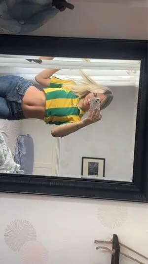 Emilyynl OnlyFans Leaked Free Thumbnail Picture - #mTaLLKkn5n