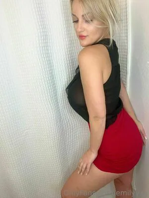 Emilyyxx OnlyFans Leaked Free Thumbnail Picture - #knCF010H8Z