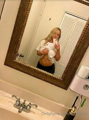 Emilyyxx OnlyFans Leaked Free Thumbnail Picture - #sM7e9OZunj