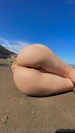 Emilyzoe2030 OnlyFans Leaked Free Thumbnail Picture - #0aGGojJNmS