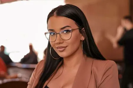 Emina Jahi OnlyFans Leaked Free Thumbnail Picture - #AdljOaY5EZ