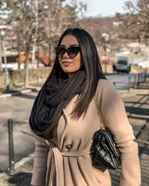 Emina Jahi OnlyFans Leaked Free Thumbnail Picture - #JpthQx9OWr