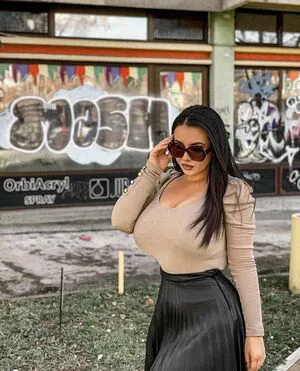 Emina Jahi OnlyFans Leaked Free Thumbnail Picture - #MriLkEoURx