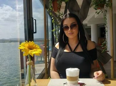 Emina Jahi OnlyFans Leaked Free Thumbnail Picture - #Y94DSVGDml