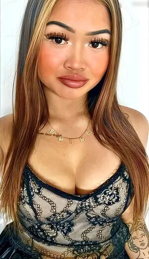 Eminedere OnlyFans Leaked Free Thumbnail Picture - #elnmECZitQ